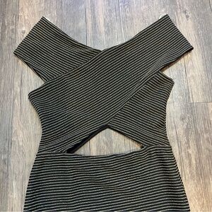 Alt B Bodycon Black Gold Shimmer Stripes Off Shoulders Cut Out Dress Midi Size S